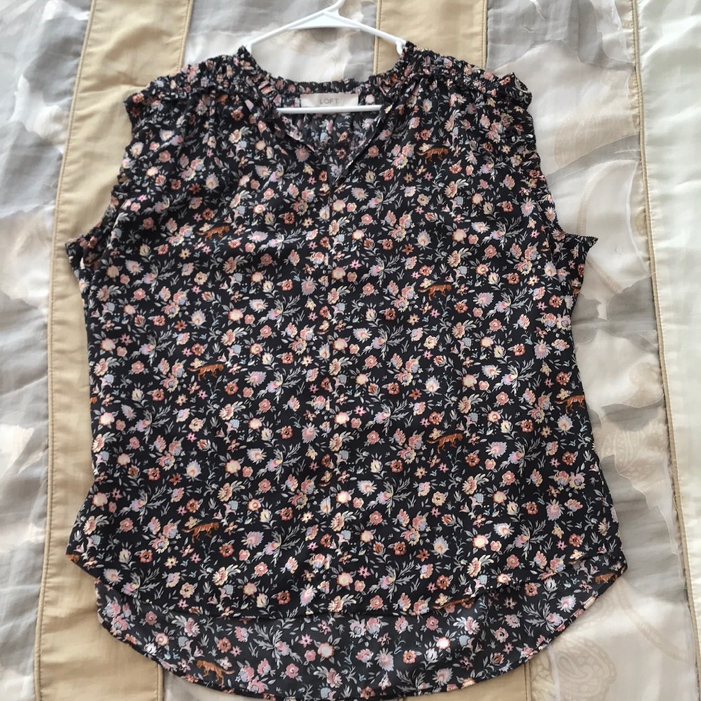 Loft Cougar floral top